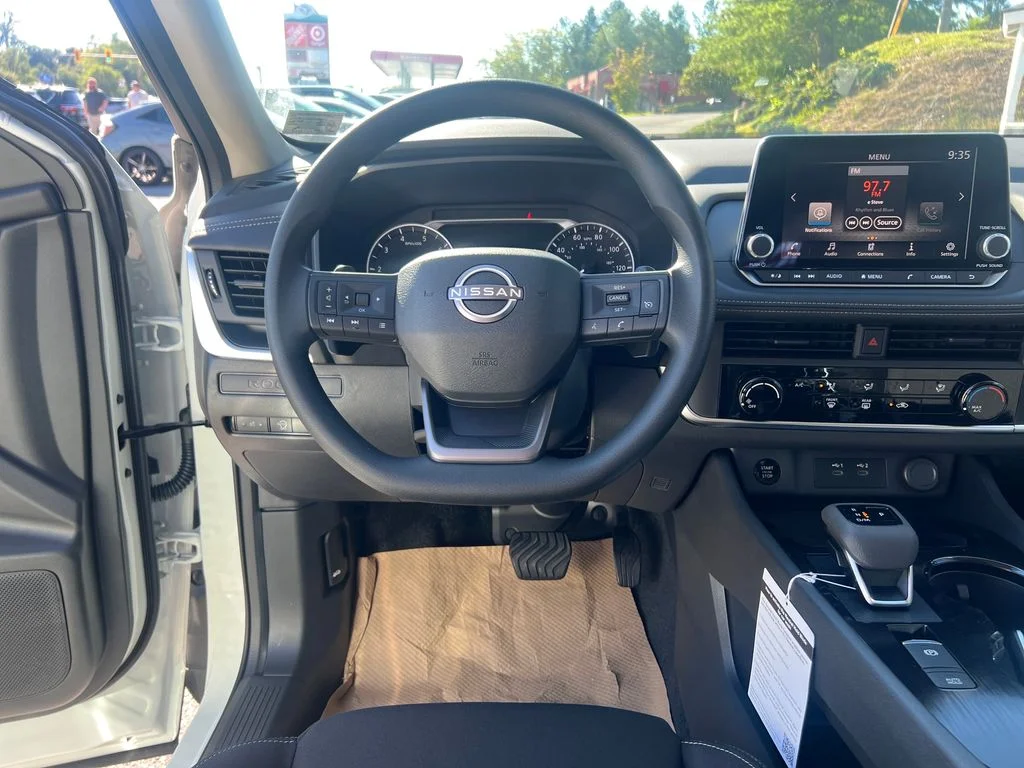 Used 2026 White Nissan S image 15