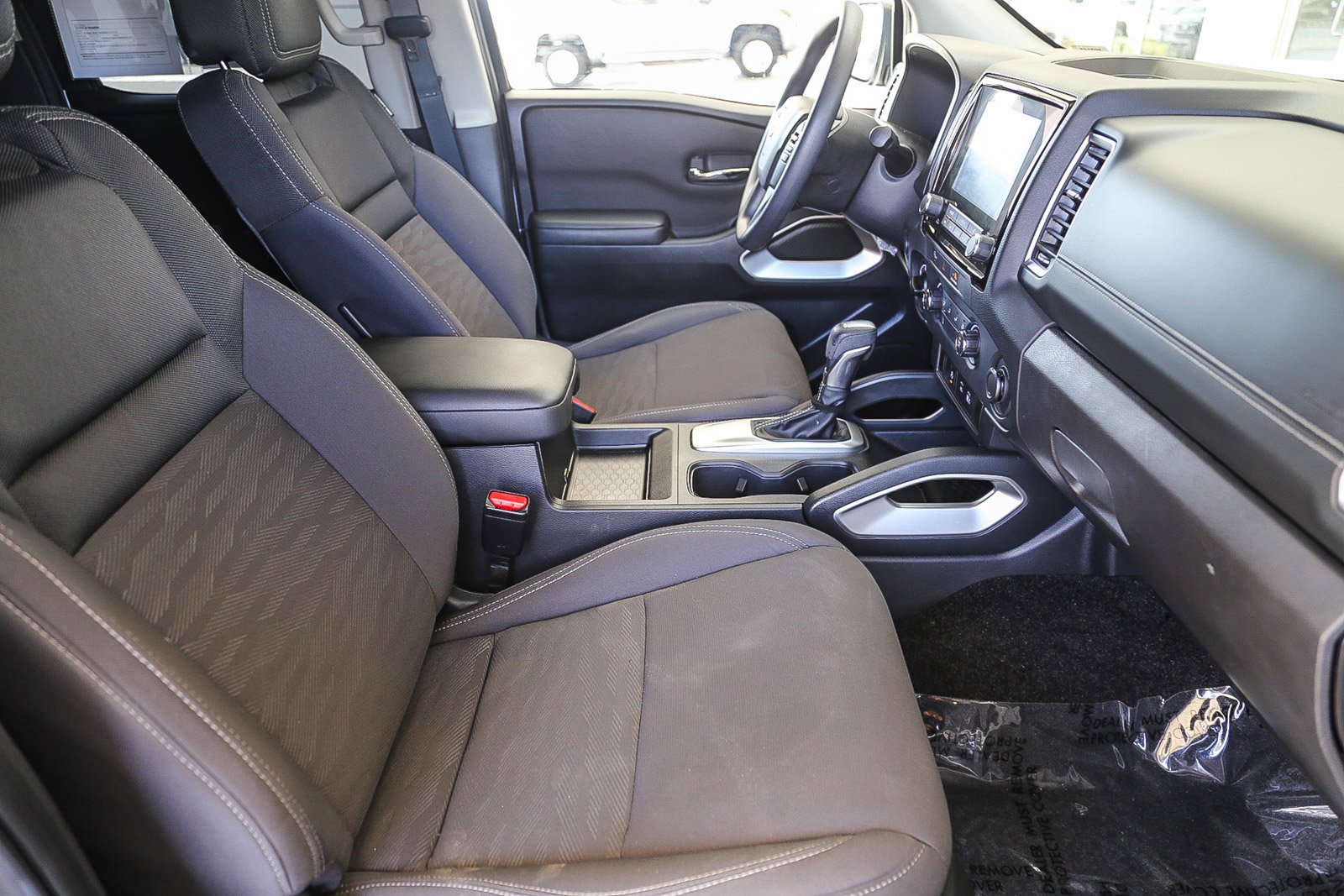 2023 Nissan Frontier SV - Photo 16