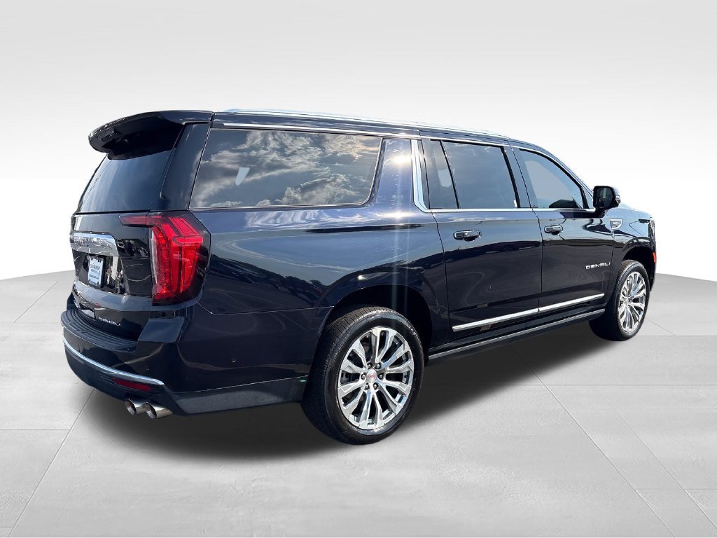 Used 2024 Blue GMC Denali image 6