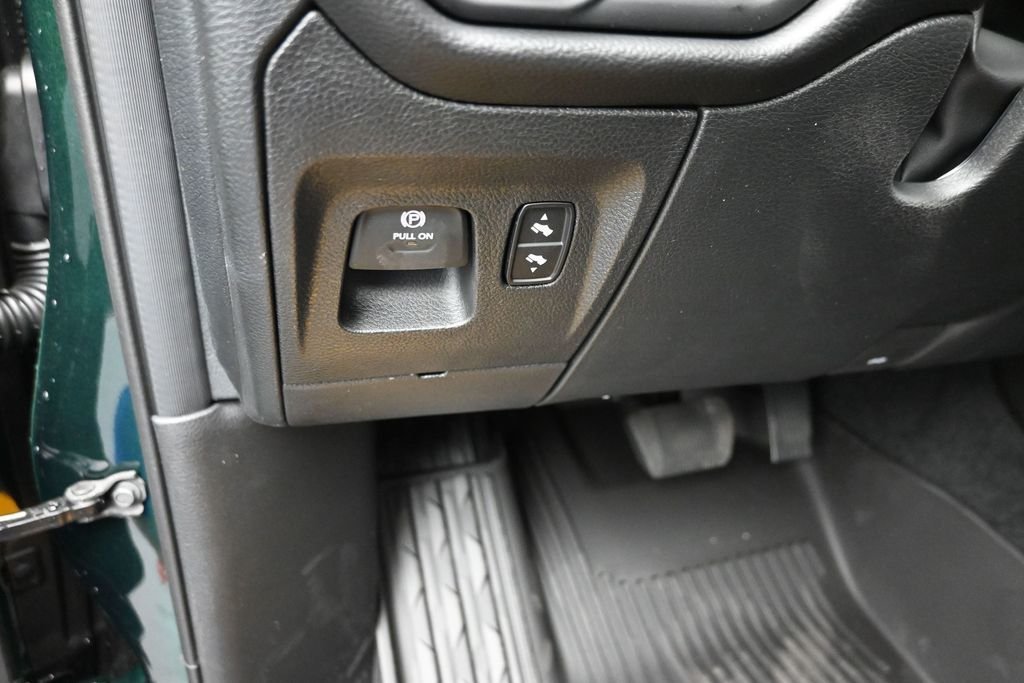 New 2026 Serrano-Green Metallic Exterior Paint RAM Laramie image 20