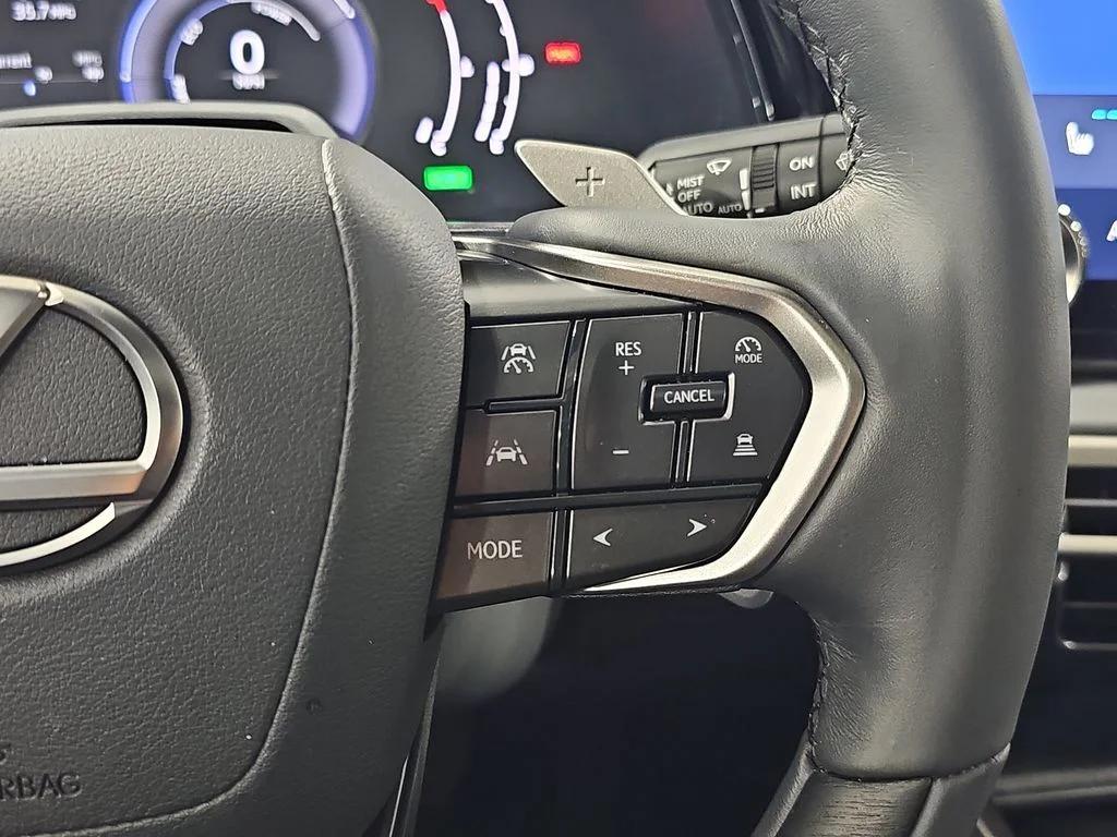 Certified Used 2023 Green Lexus 350h Premium image 20
