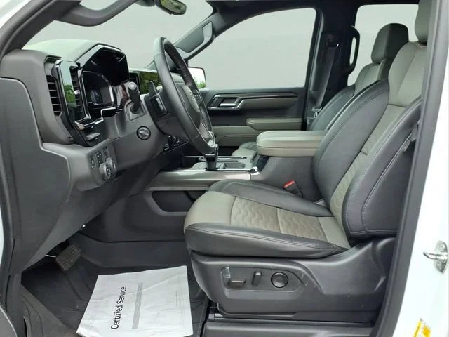 Used 2024 Summit White Chevrolet ZR2 image 19