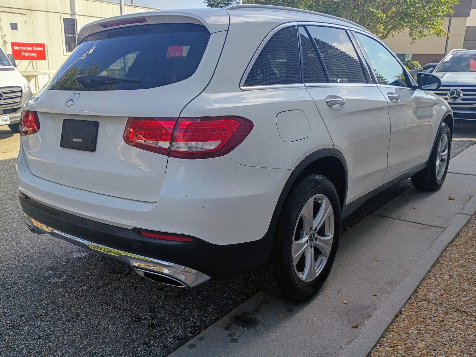 Used 2017 Polar White Mercedes-Benz GLC 300 image 5