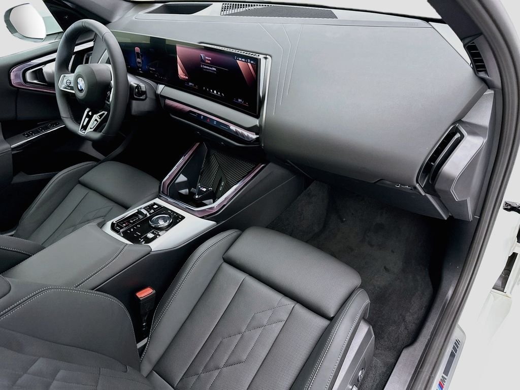 New 2026 Alpine White BMW 30 xDrive image 15