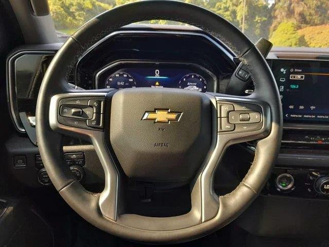Used 2024 Lakeshore Blue Metallic Chevrolet LT image 13