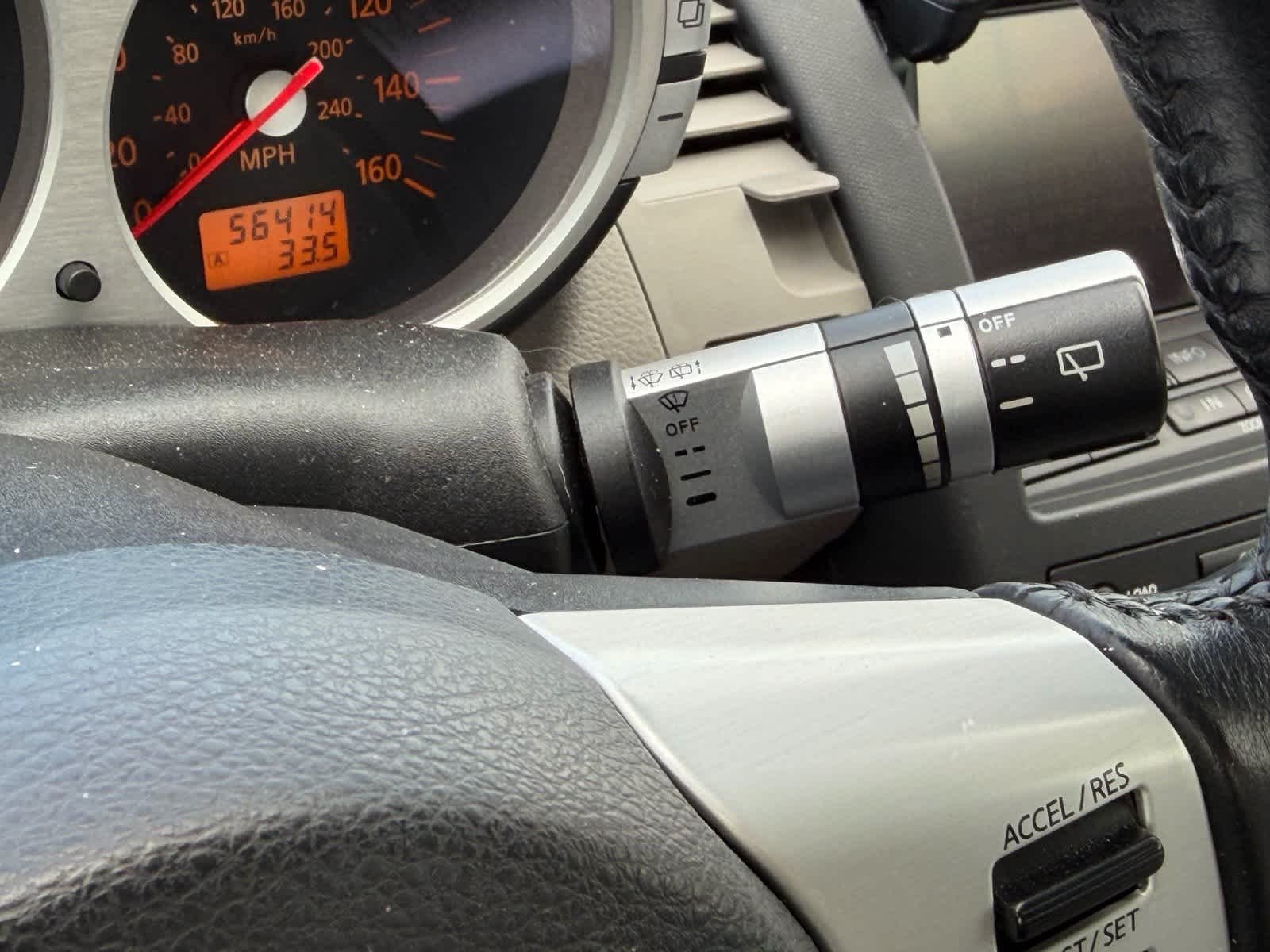 Used 2004 Pikes Peak White Pearl Nissan Touring image 15
