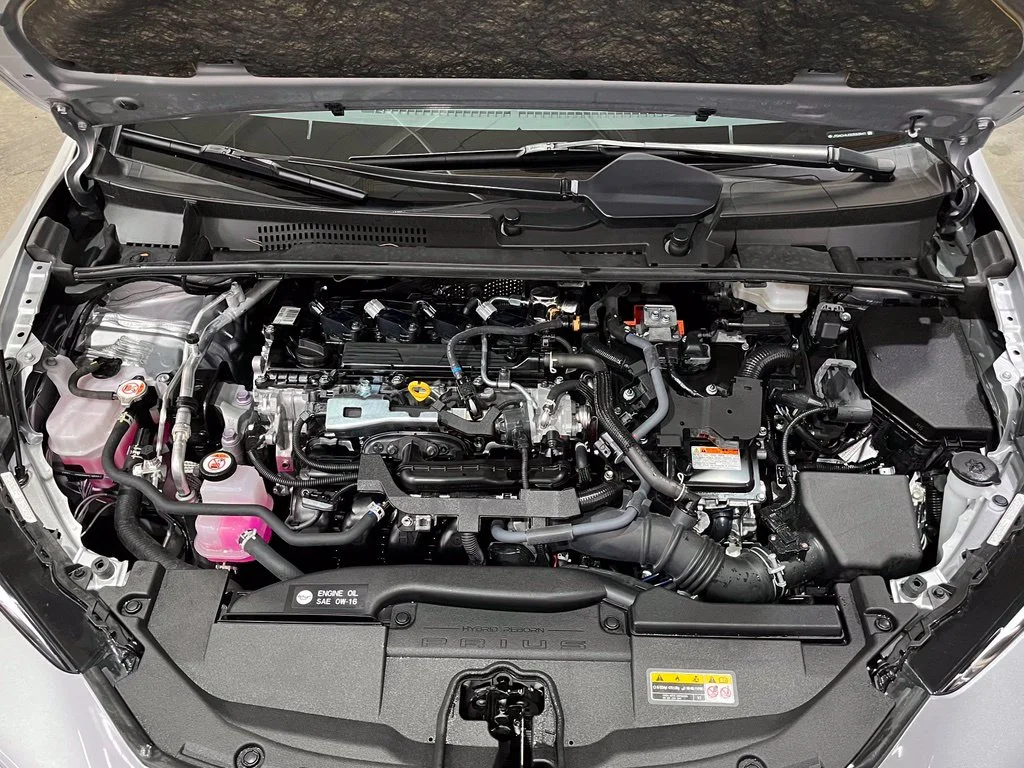 Used 2025 Gray Toyota LE image 6