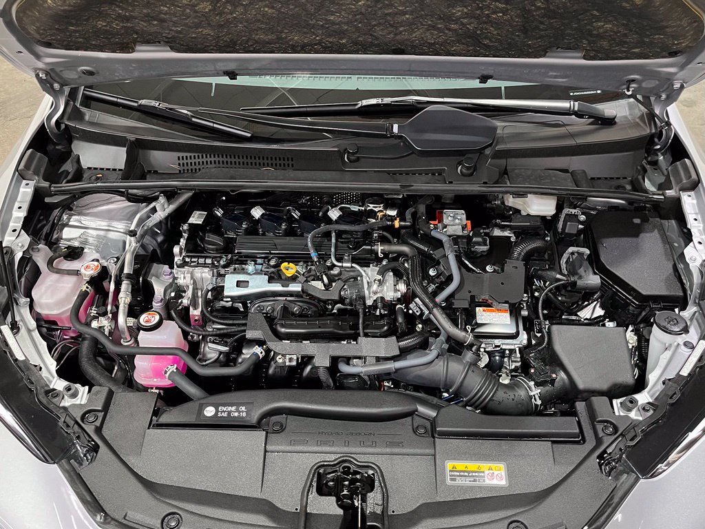 Used 2025 Cutting Edge Toyota LE image 6
