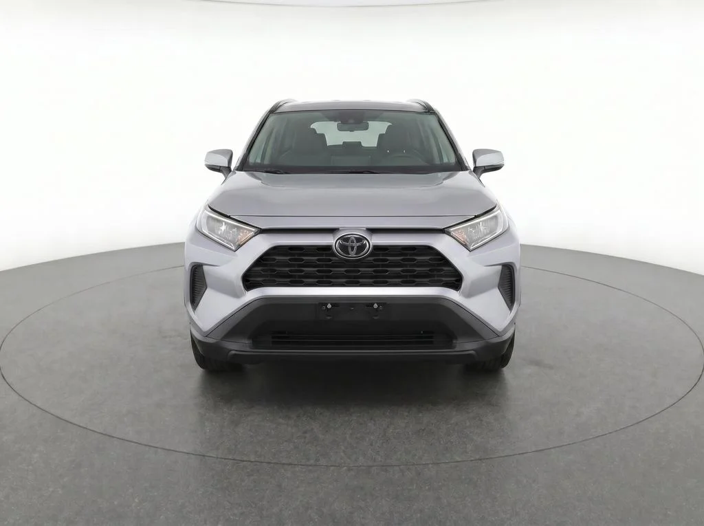Used 2023 Silver Toyota XLE image 2
