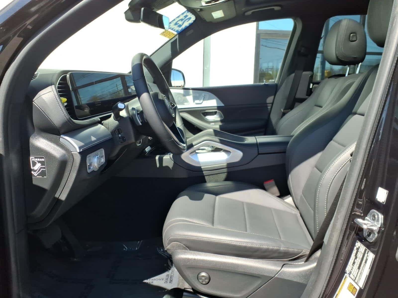 2025 Mercedes-Benz GLS Base - Photo 11