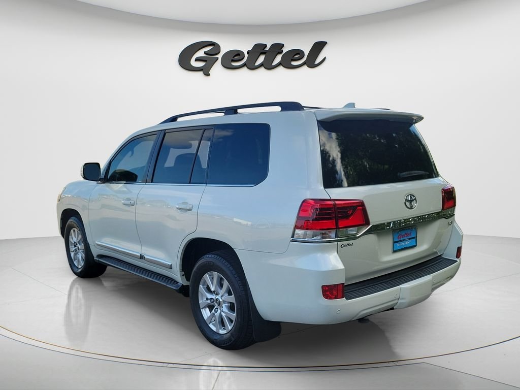 Certified Used 2021 White Toyota Base image 7