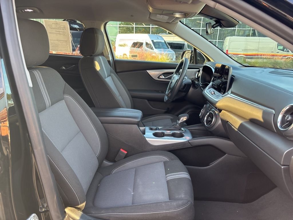 Used 2025 Black Chevrolet LT image 26