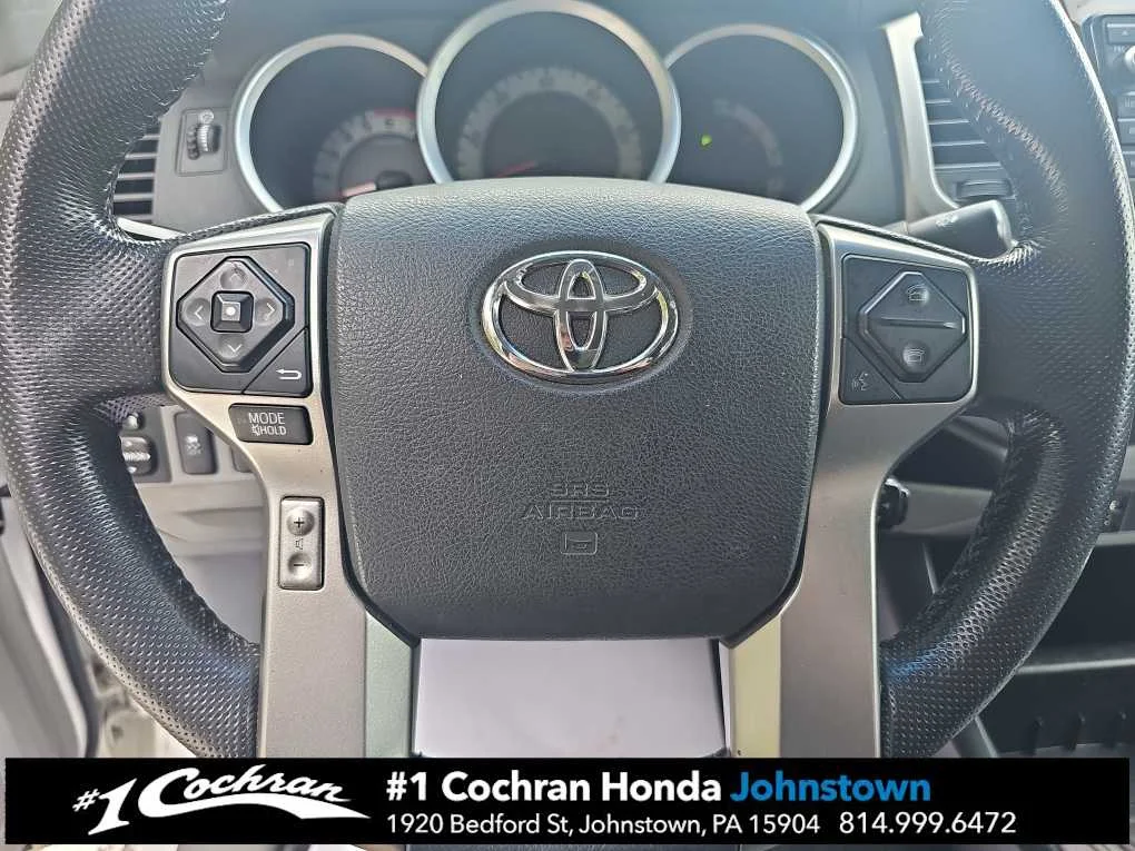 Used 2015 Super White Toyota  image 16