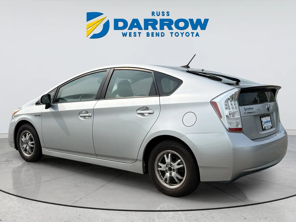 Used 2011 Silver Toyota Two image 3