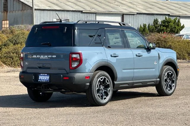 New 2026 Azure Gray Metallic Tri-Coat Ford Outer Banks® image 27