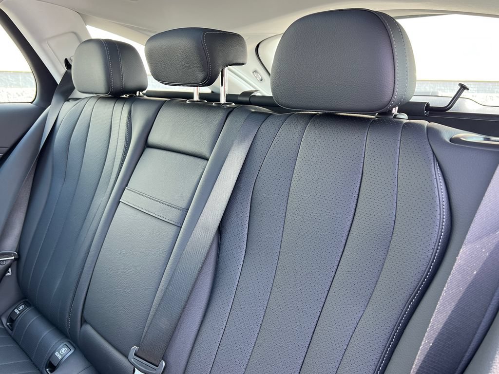 New 2026 Obsidian Black Metallic Mercedes-Benz E 450 image 63