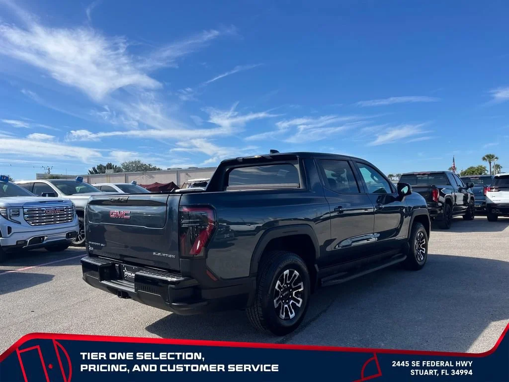 New 2026 Deep Ocean Metallic GMC Elevation Extended Range image 7