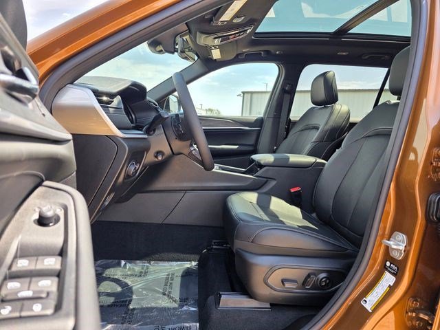 New 2026 Copper Shino Metallic Clear-Coat Exterior Paint Jeep Limited Reserve image 23