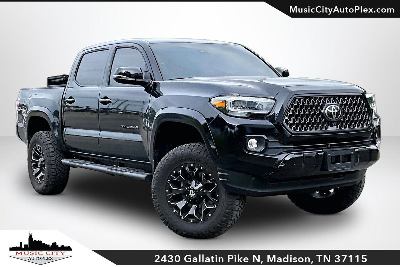 2022 Toyota Tacoma Limited Double Cab 4WD V6 Auto Short Bed's photo