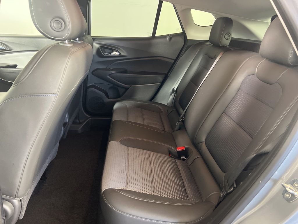 Used 2024 Gray Chevrolet LT image 17