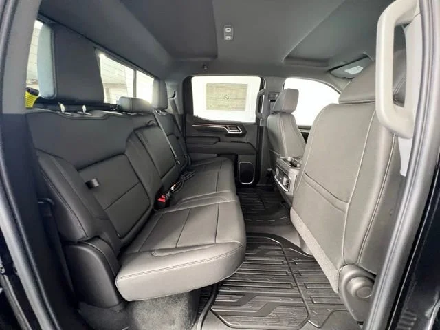 New 2026 Onyx Black GMC Elevation image 42