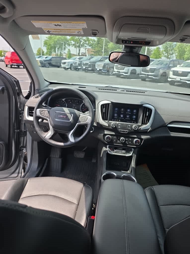 Used 2023 Sterling Metallic GMC SLT image 7