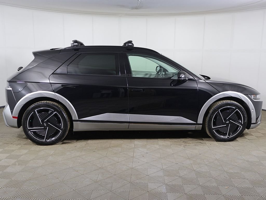 2025 Hyundai IONIQ 5 Limited - Photo 20