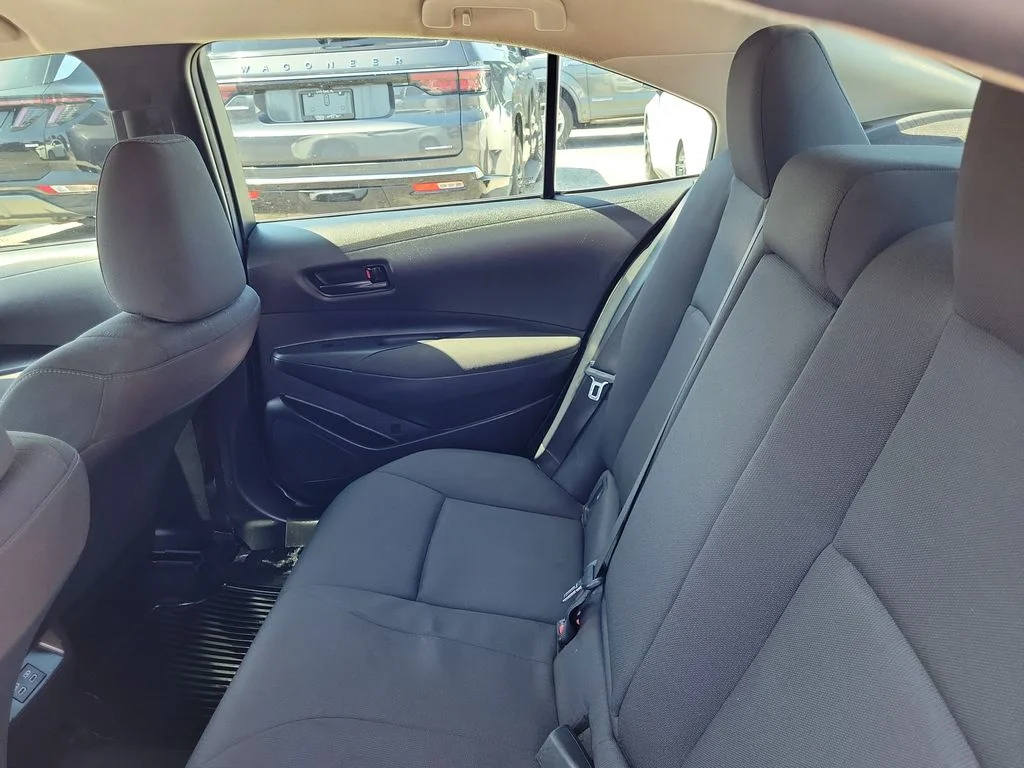 Used 2025 White Toyota LE image 18