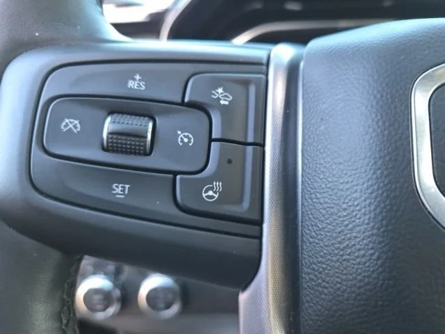 Certified Used 2025 Onyx Black GMC Elevation image 20