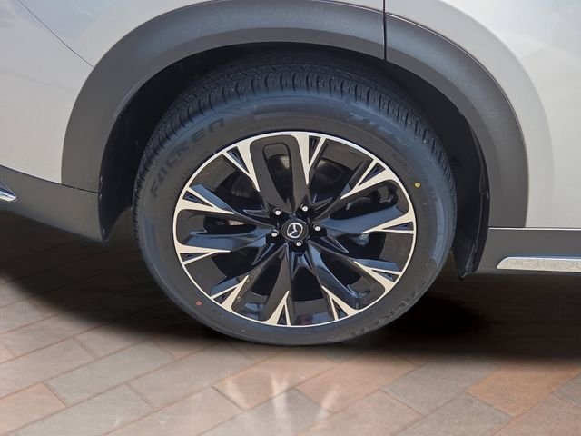 Used 2024 Platinum Mazda Premium Plus image 5