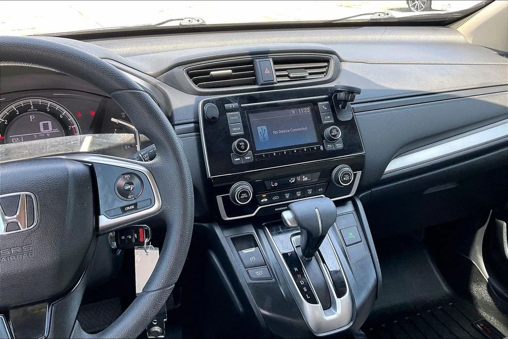 Used 2018  Honda LX image 9