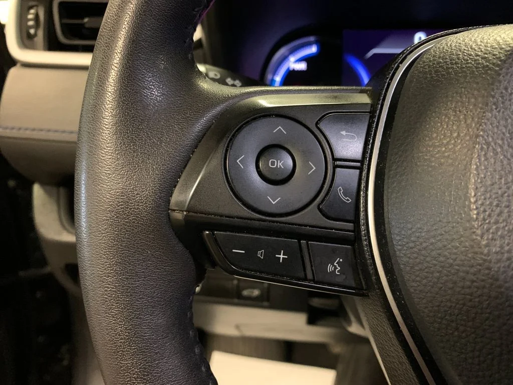 Used 2023 Gray Toyota SE image 30