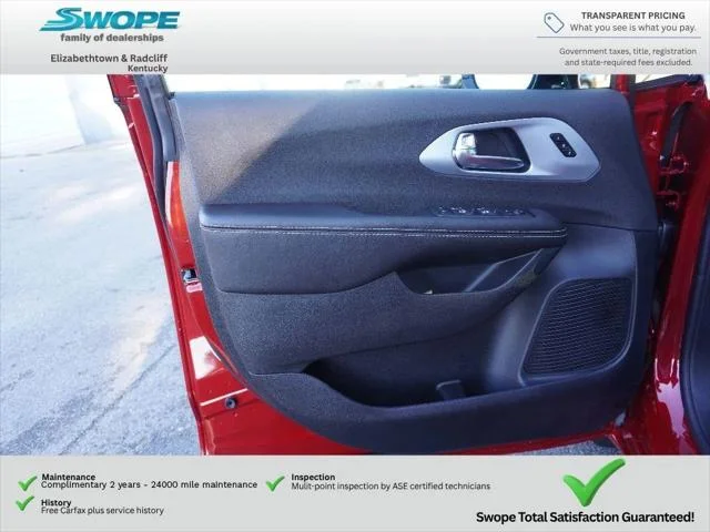 New 2026 Red Hot Pearl-Coat Exterior Paint Chrysler Limited image 14