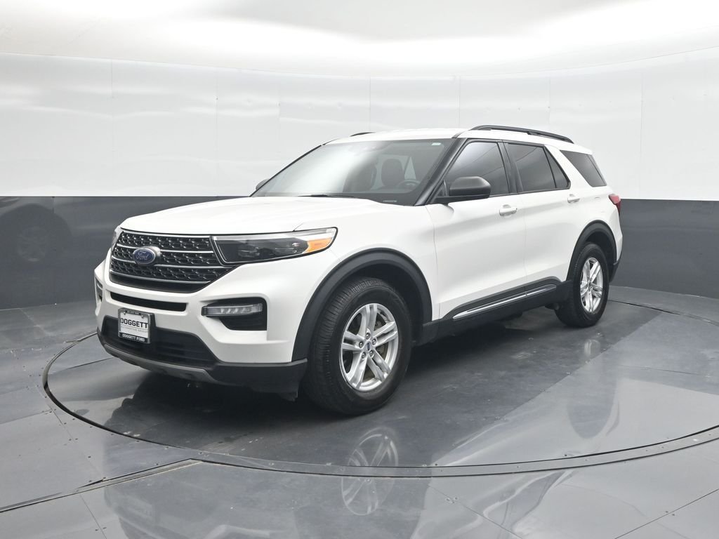 Used 2023 White Ford XLT image 32