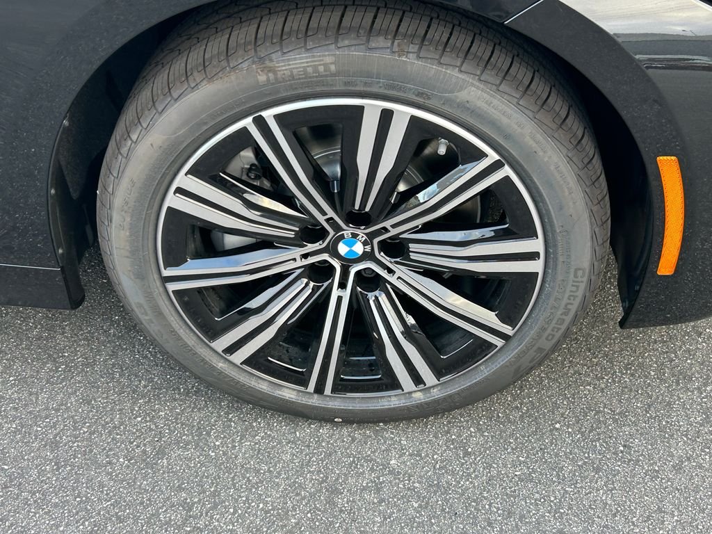 New 2026 Black Sapphire Metallic BMW 330i image 3
