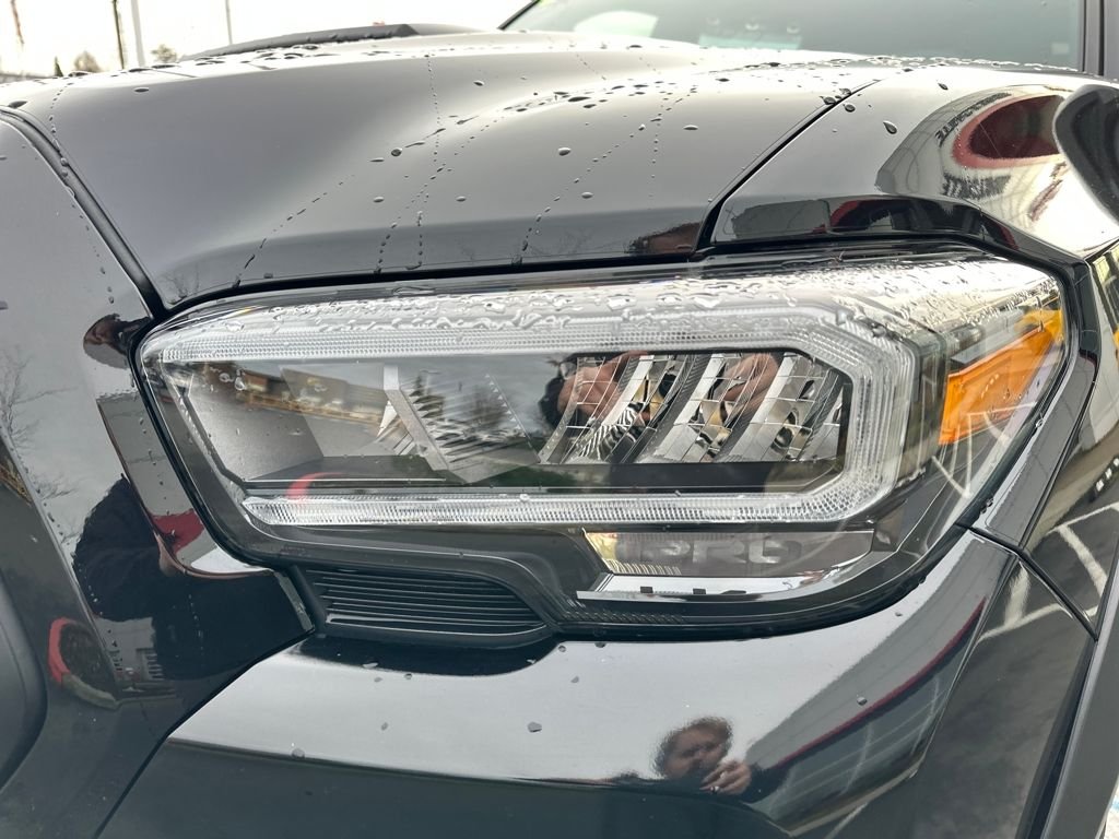 2021 Toyota Tacoma TRD Pro - Photo 9
