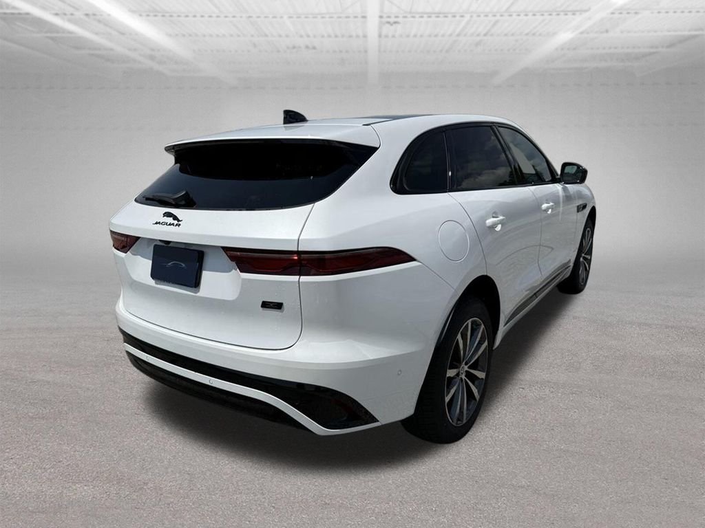 2026 Jaguar F-Pace R-Dynamic S - Photo 7