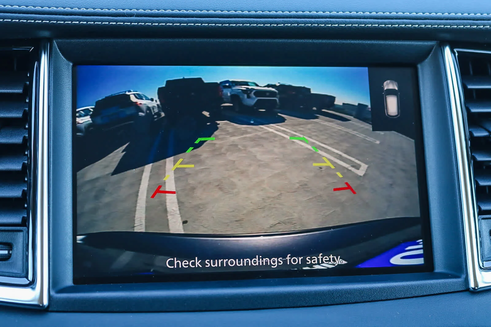 New 2025 GRAPHITE SHADOW INFINITI LUXE AWD image 25
