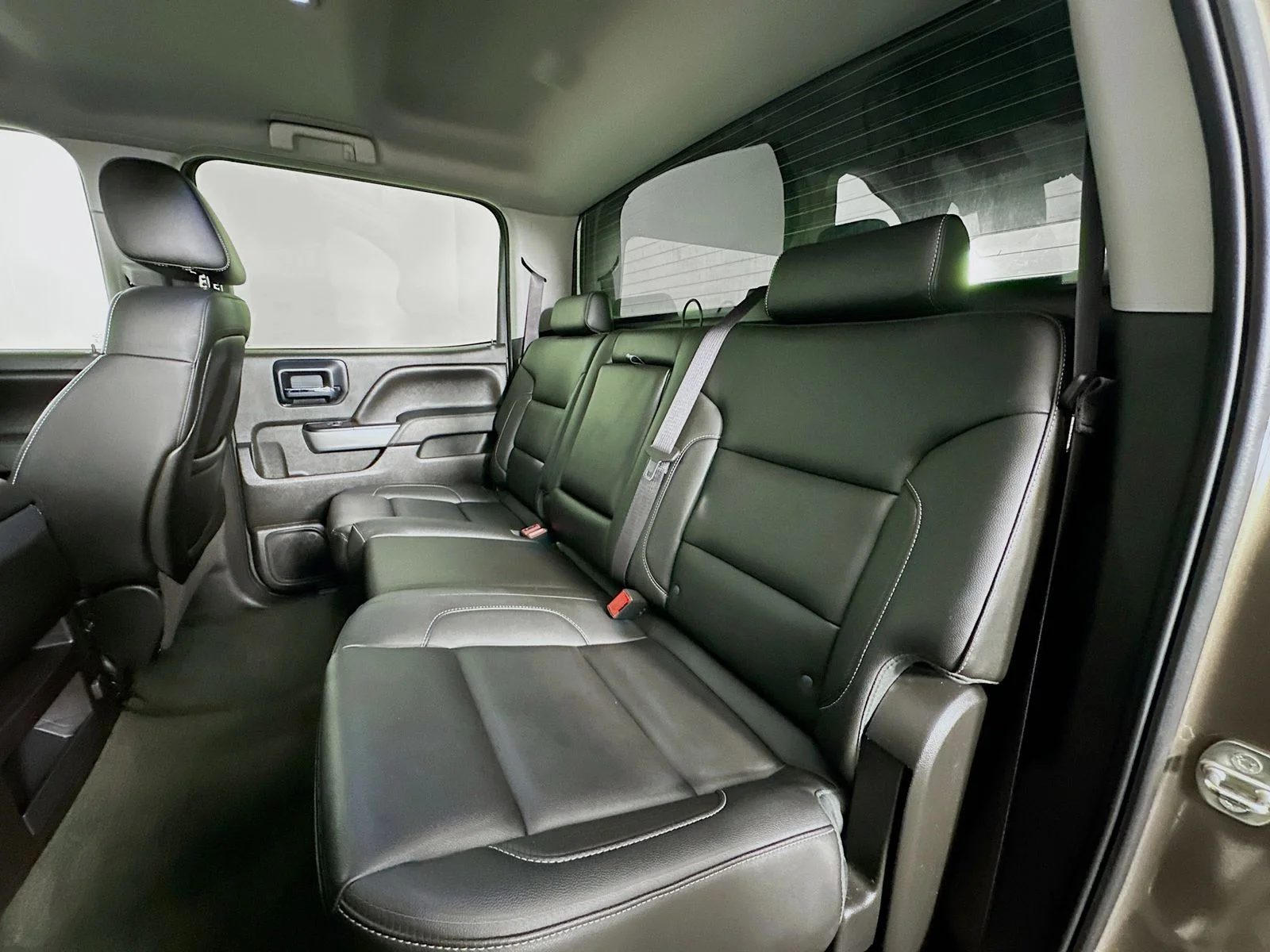 Used 2014 Brownstone Metallic Chevrolet LT image 25