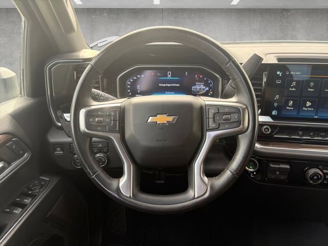 Used 2024 Summit White Chevrolet LT image 21