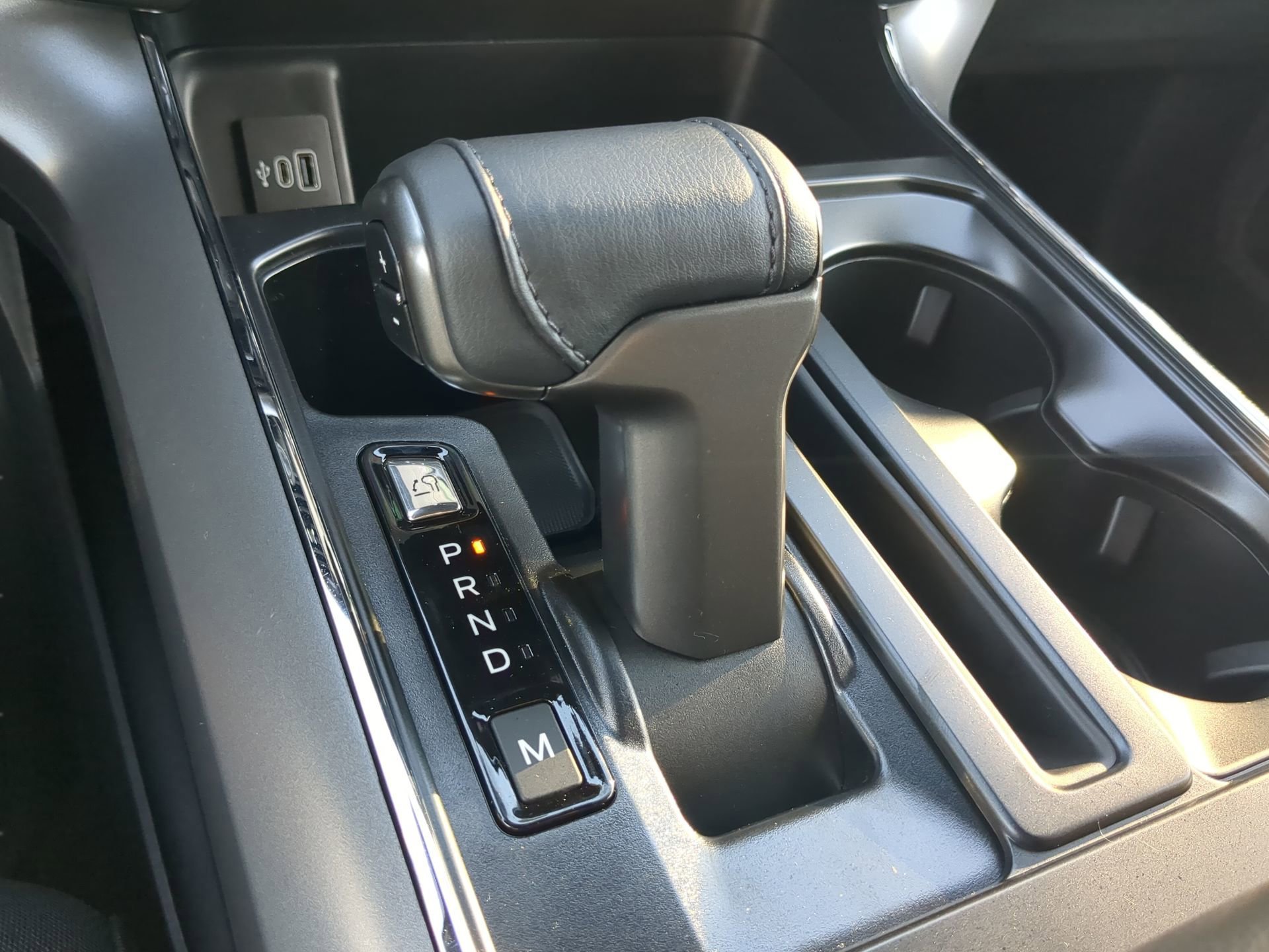 New 2026 Carbonized Gray Metallic Ford XLT image 61