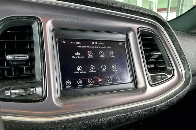 Used 2019 Black Dodge SXT image 22