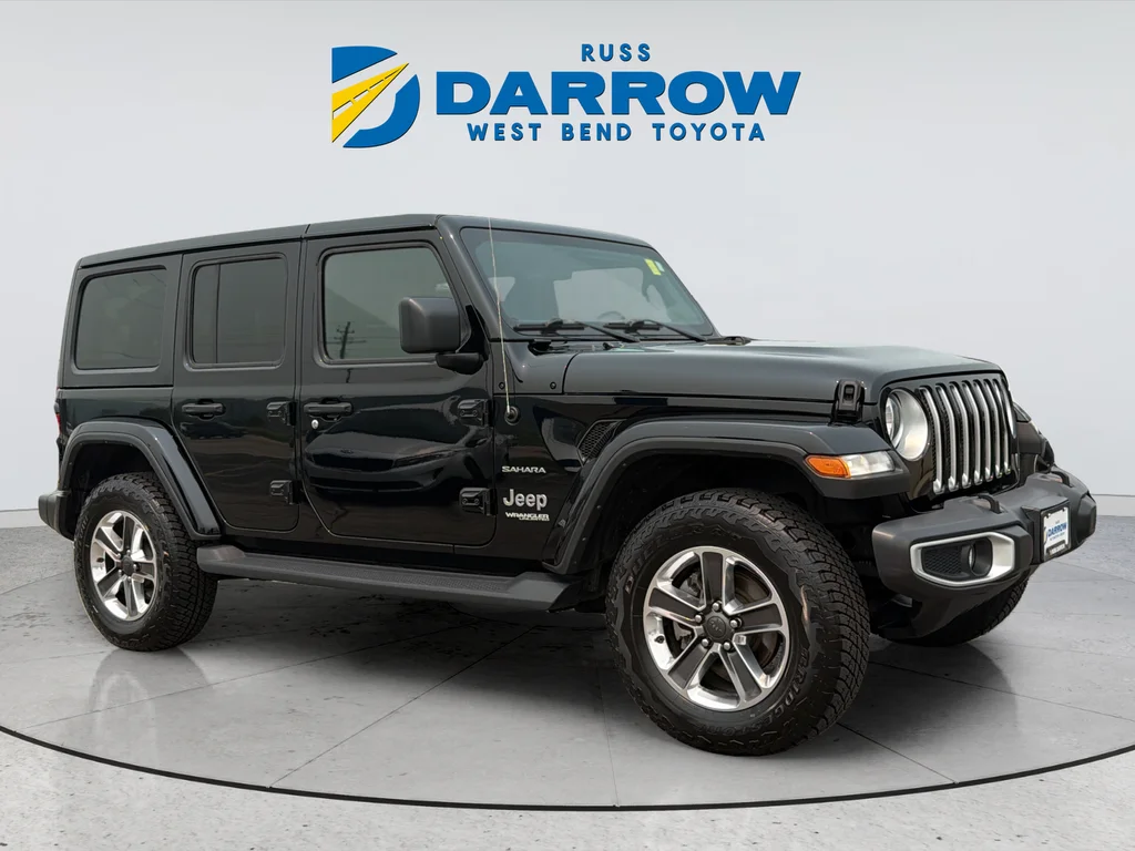 Used 2021 Black Jeep Unlimited Sahara image 6