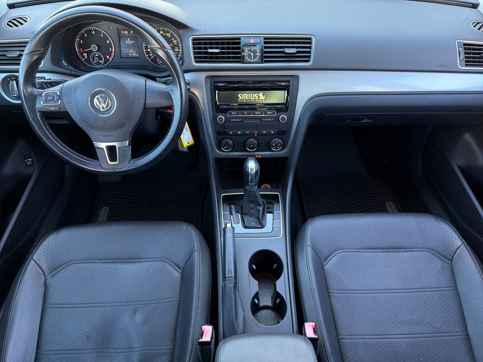 Used 2014  Volkswagen 1.8T Wolfsburg Edition image 12