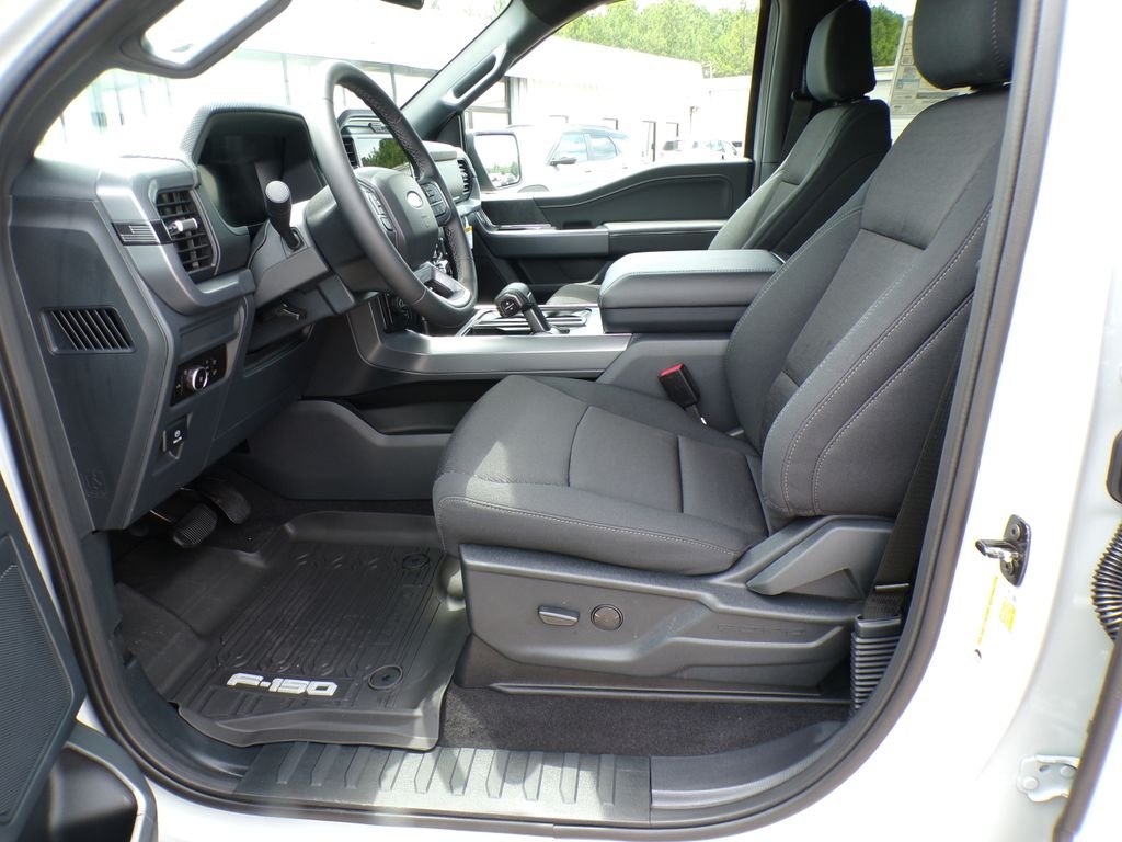 New 2026 Avalanche Ford XLT image 12