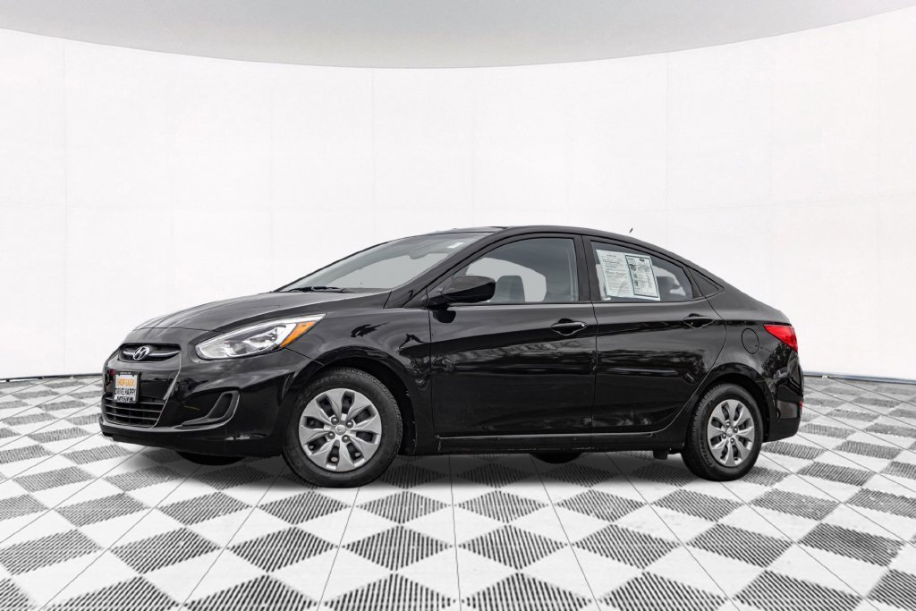 Used 2017 Hyundai Accent SE with VIN KMHCT4AE7HU269165 for sale in Downers Grove, IL