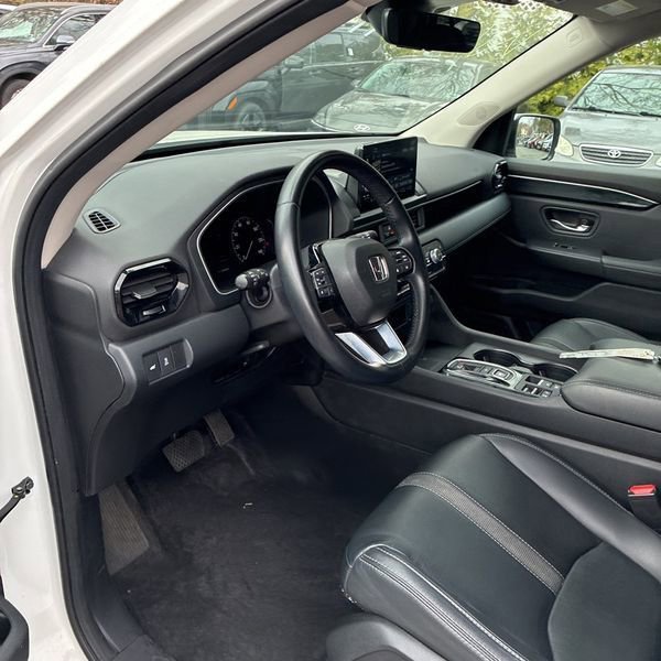 Used 2023 White Honda AWD EX-L 7 Passenger image 13
