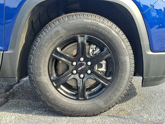 Used 2023 Blue GMC AT4 image 8