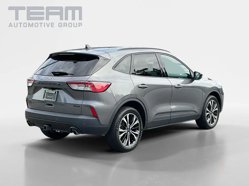 Used 2022 Gray Ford SEL image 7