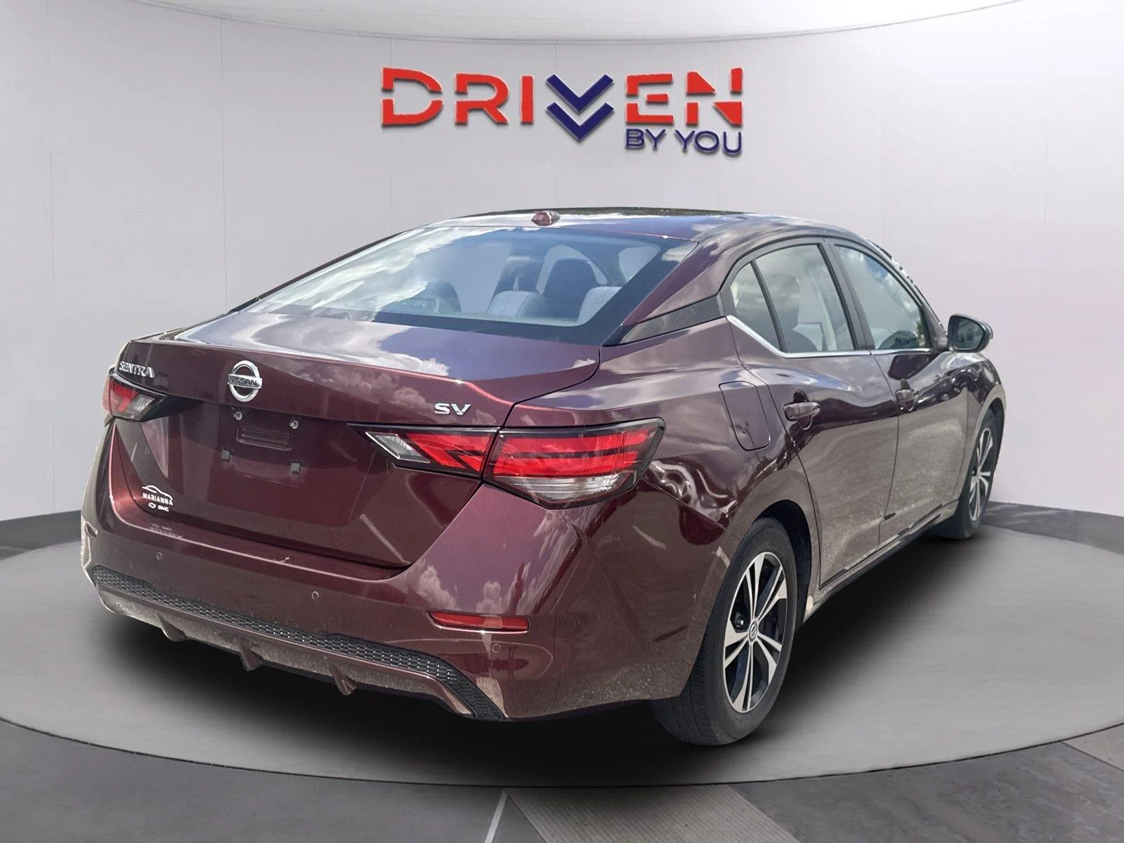 Used 2022 Rosewood Metallic Nissan SV image 4